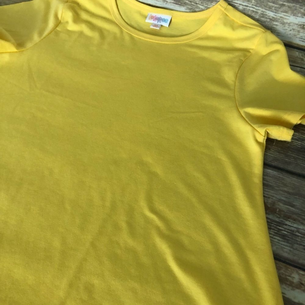 Lularoe Melissa Top - Picture 2 of 4